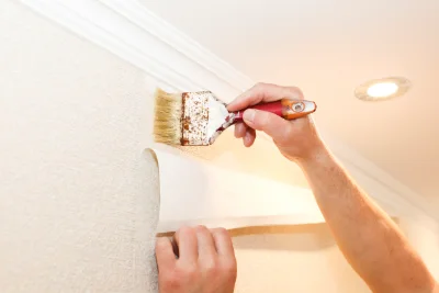Pose de papier peint à Ableiges — revêtements muraux et toiles de verre